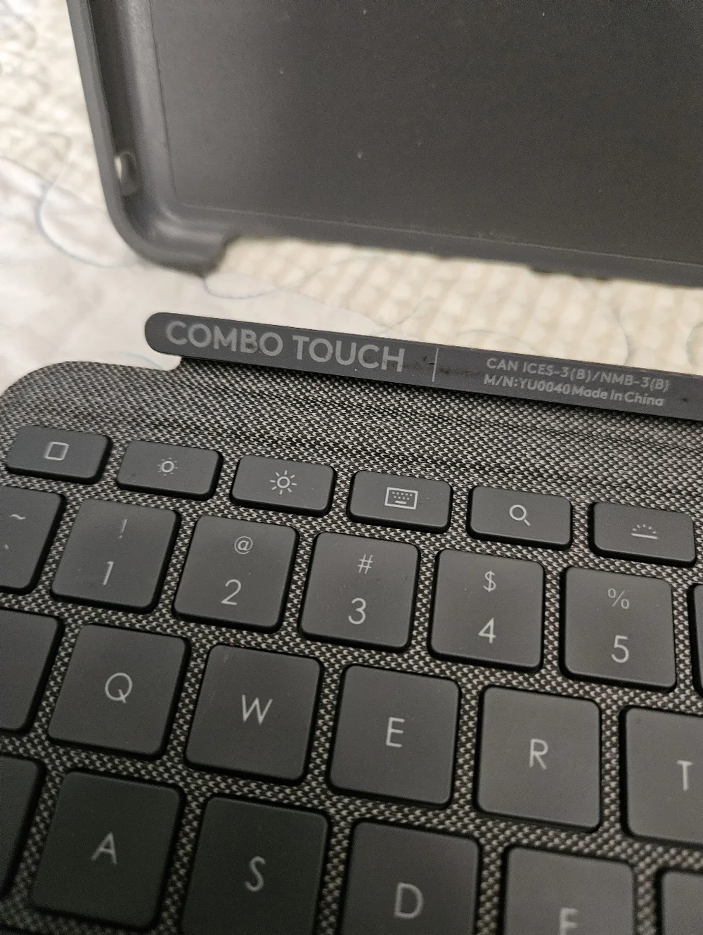 Logitech Keyboard Stand Case
